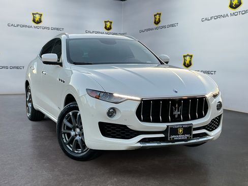 Used 2018 Maserati Levante GranLusso image 3
