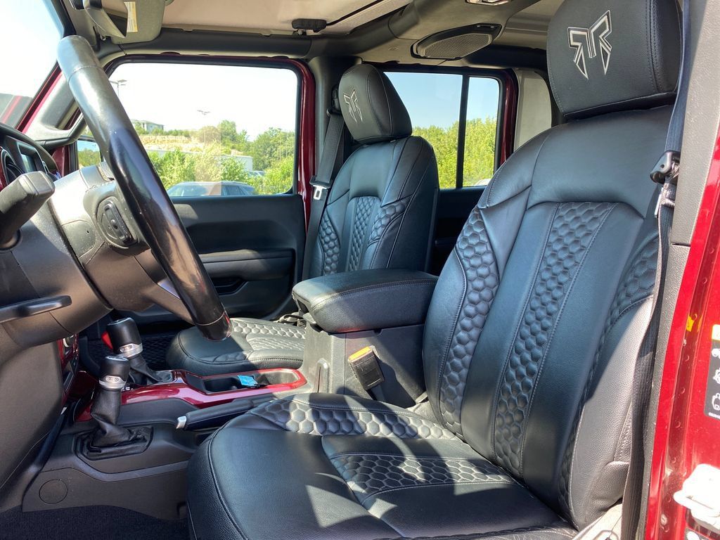 Used 2021 Jeep Gladiator Sport AWD/4WD image 10