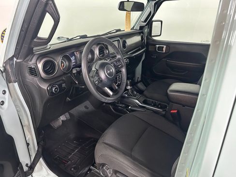 Used 2023 Jeep Wrangler Unlimited Sport AWD/4WD image 7