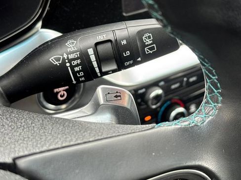 Used 2022 Kia Niro EX Premium image 36