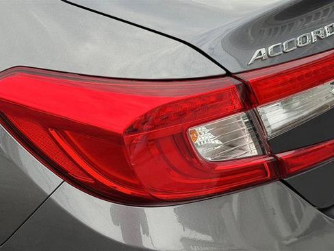 Used 2018 Honda Accord EX-L image 13