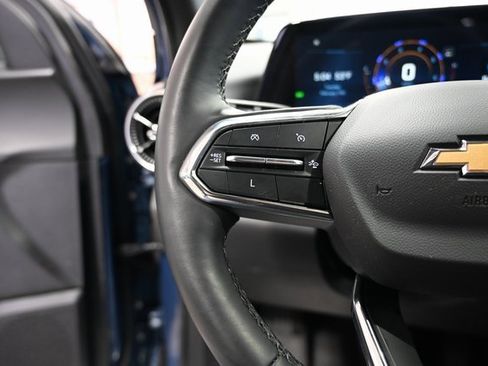 Used 2025 Chevrolet Equinox LT w/ Safety and Technology Package image 22