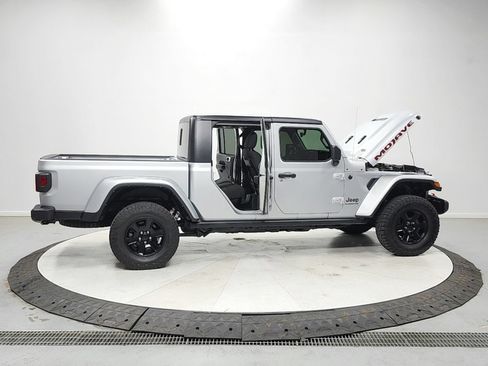Used 2022 Jeep Gladiator Mojave w/ Trailer Tow Package AWD/4WD image 16