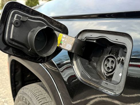 Used 2023 Jeep Grand Cherokee 30th Anniversary image 12