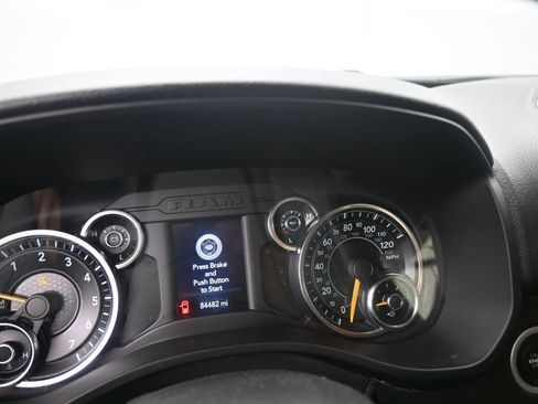 Used 2019 RAM 1500 Tradesman w/ SXT Appearance Group AWD/4WD image 14