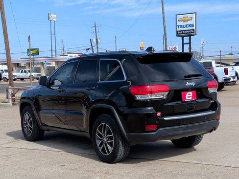 Used 2018 Jeep Grand Cherokee Limited w/ Luxury Group II image 5