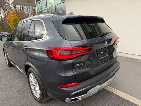 Used 2021 BMW X5 xDrive40i w/ Premium Package image 9