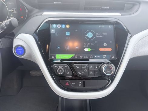 Used 2021 Chevrolet Bolt Premier w/ Infotainment Package FWD image 11