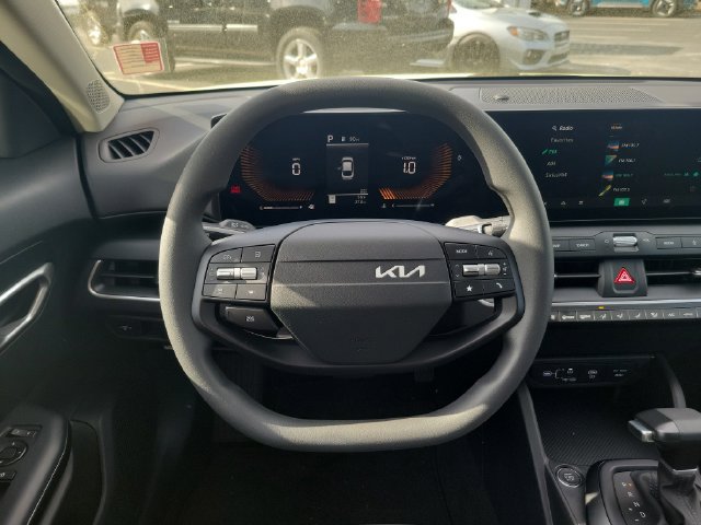 New 2026 Kia K4 FWD image 9