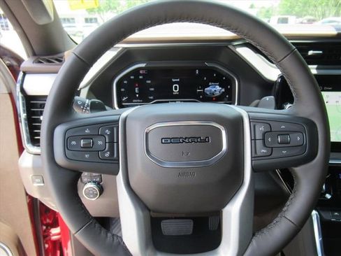 Used 2024 GMC Sierra 1500 Denali w/ Denali Reserve Package AWD/4WD image 24