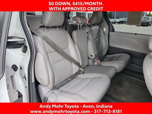 Used 2017 Toyota Sienna XLE Premium FWD image 33
