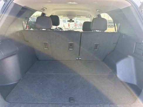 Used 2024 Chevrolet Equinox LT AWD/4WD image 15