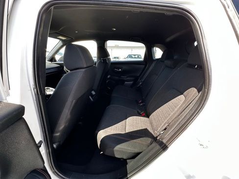 Used 2024 Honda HR-V Sport image 16