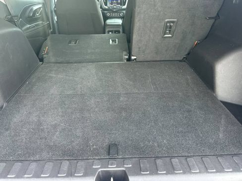 Used 2024 GMC Terrain SLE AWD/4WD image 15