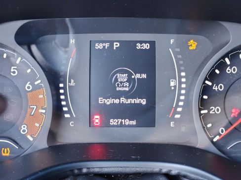 Used 2022 Jeep Compass Latitude image 12