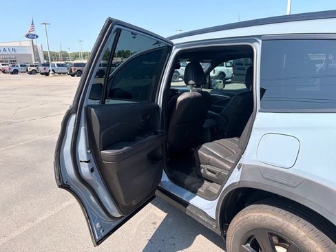 Used 2022 Honda Pilot TrailSport image 28
