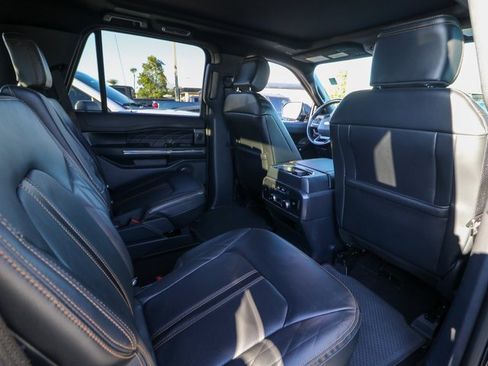 Used 2023 Ford Expedition Platinum image 24