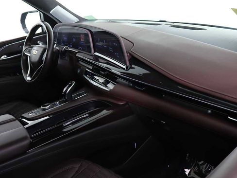 Used 2024 Cadillac Escalade Sport Platinum w/ LPO, ONYX Package image 8