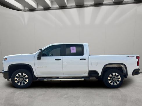 Used 2023 Chevrolet Silverado 2500 Custom AWD/4WD image 2