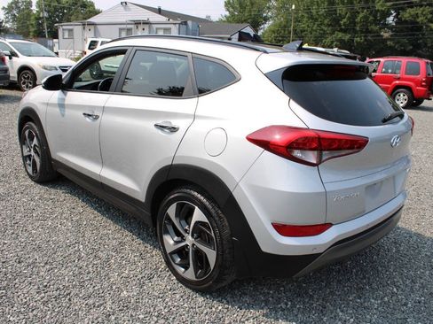 Used 2016 Hyundai Tucson Limited w/ Option Group 03 AWD/4WD image 9