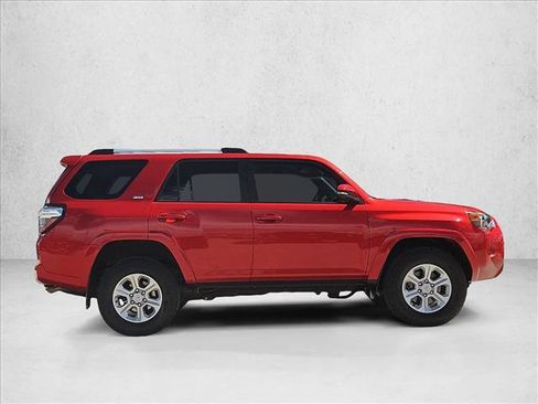 Used 2022 Toyota 4Runner SR5 Premium AWD/4WD image 4