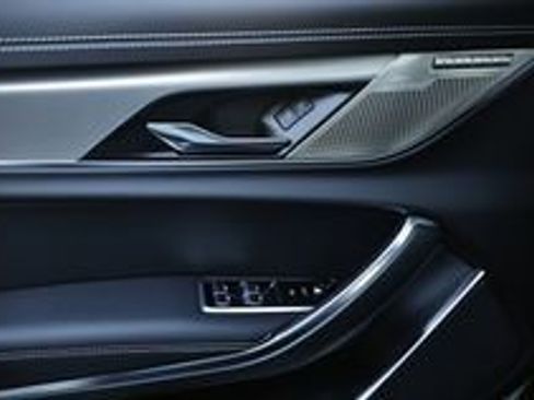 New 2024 Jaguar XF R-Dynamic SE image 7