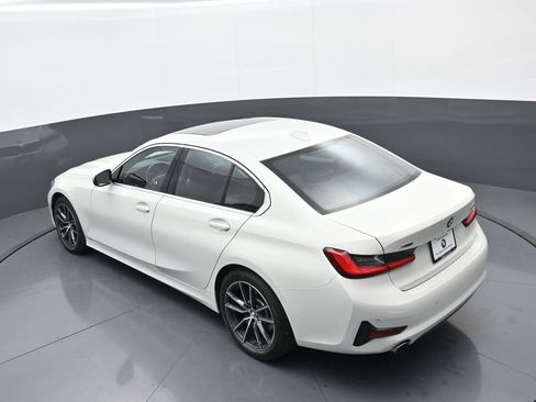 Used 2021 BMW 330i xDrive Sedan w/ Convenience Package AWD/4WD image 33