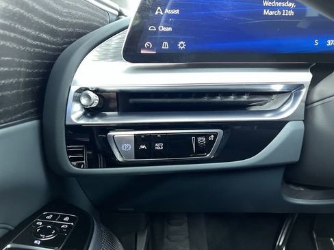 Used 2025 Cadillac Lyriq Sport w/ Nappa Leather Package image 18