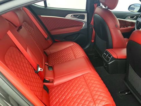 Used 2023 Genesis G70 3.3T w/ Sport Prestige Package image 24