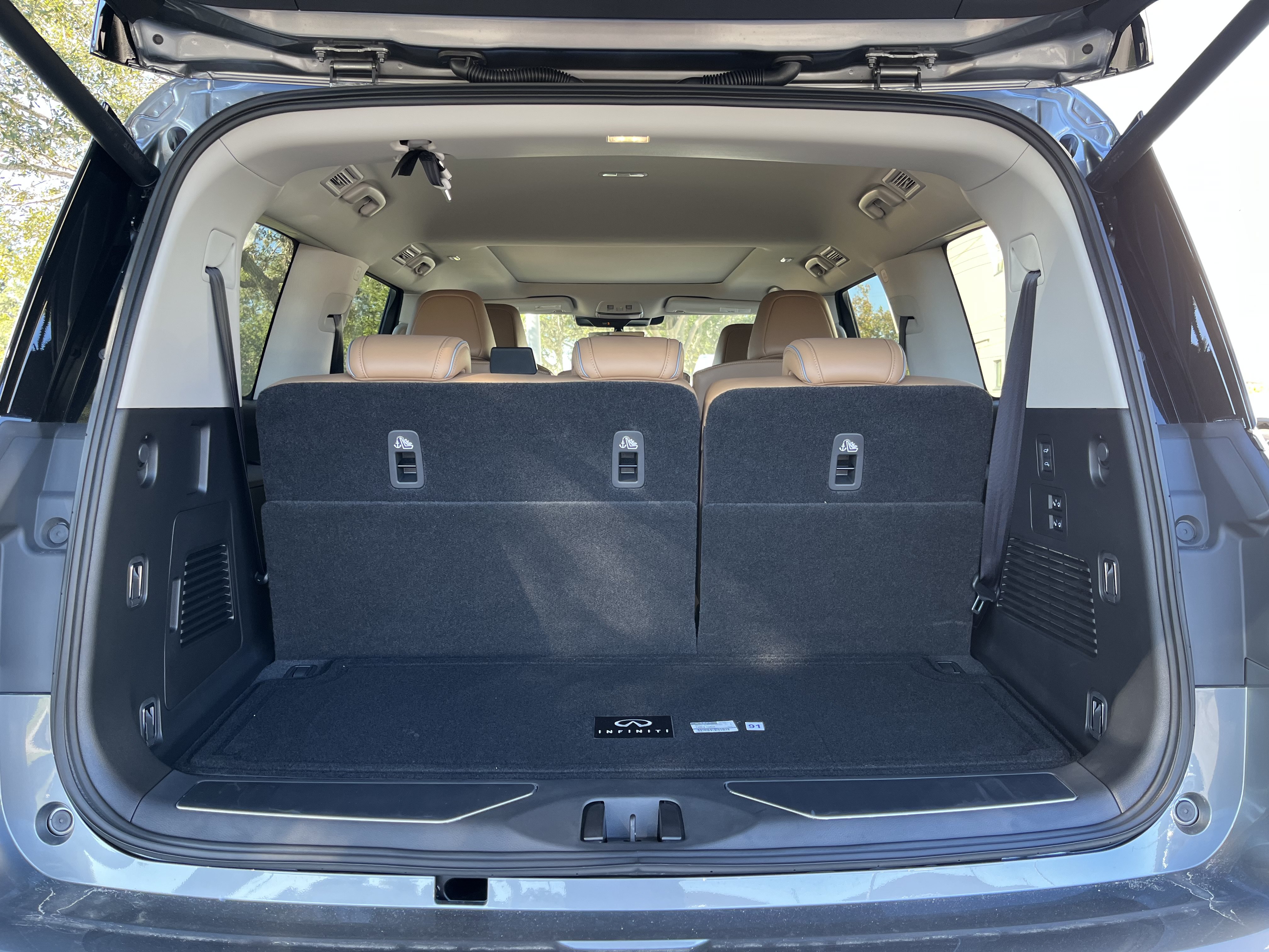 New 2027 INFINITI QX80 Luxe w/ Cargo Package RWD image 17