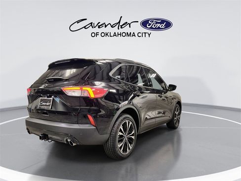 Used 2022 Ford Escape SEL w/ SEL Stealth AWD Package image 8