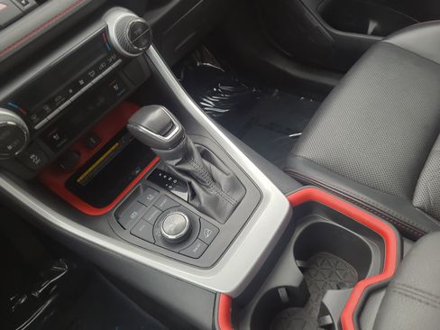 Used 2021 Toyota RAV4 TRD Off-Road image 22