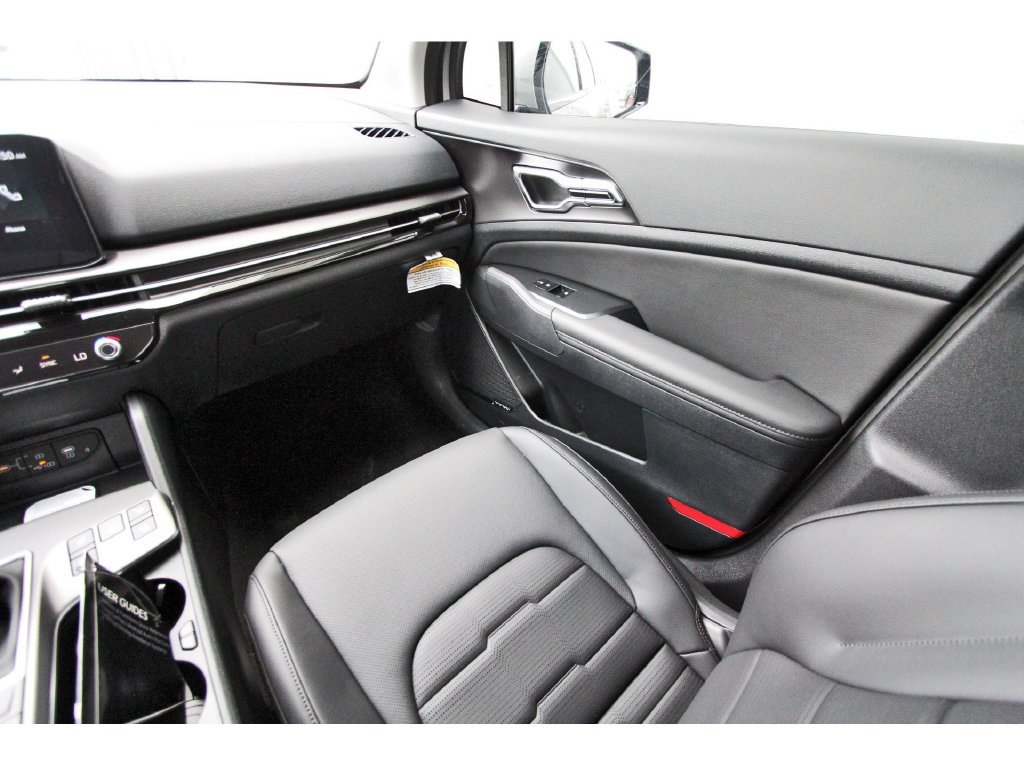 New 2026 Kia Sportage SX FWD image 9