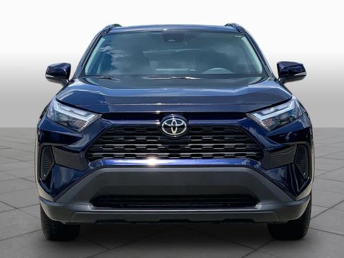 Used 2023 Toyota RAV4 XLE w/ Convenience Package FWD image 4