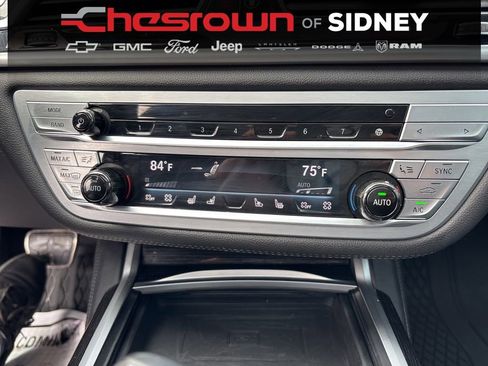 Used 2021 BMW 750i xDrive w/ Executive Package image 23