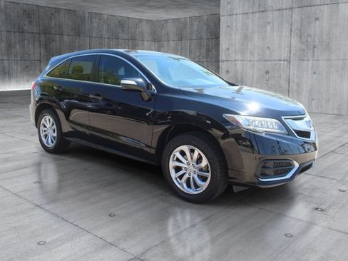 Used 2018 Acura RDX w/ Technology Package FWD image 8