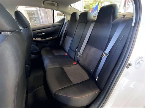 Used 2025 Nissan Sentra SR FWD image 14