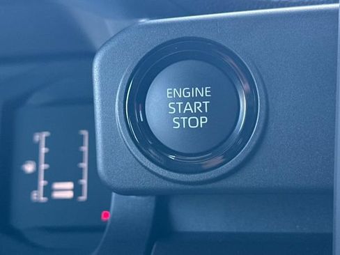 Certified 2026 Toyota Tacoma SR5 AWD/4WD image 26