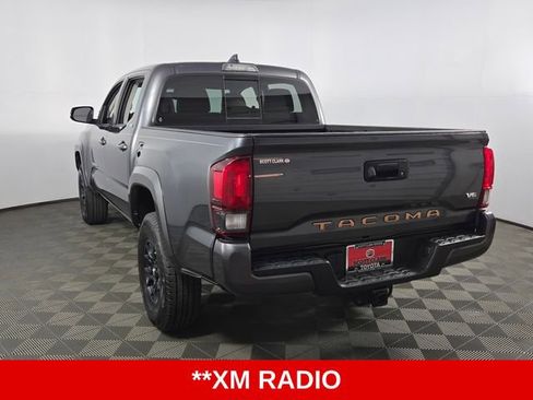 Used 2022 Toyota Tacoma SR5 w/ Technology Package RWD image 7