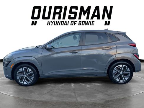 Used 2022 Hyundai Kona SEL w/ Convenience Package image 3