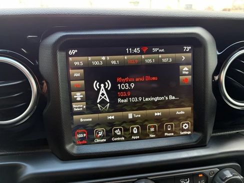 Used 2022 Jeep Gladiator Rubicon w/ LED Lighting Group AWD/4WD image 27