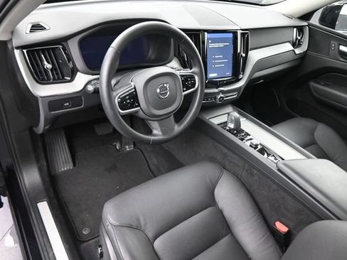Used 2025 Volvo XC60 B5 Plus AWD/4WD image 21