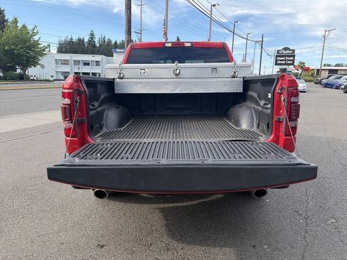 Used 2024 RAM 1500 Laramie AWD/4WD image 8