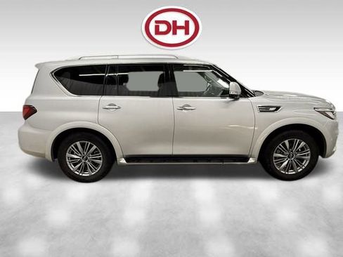 Used 2021 INFINITI QX80 Luxe image 2