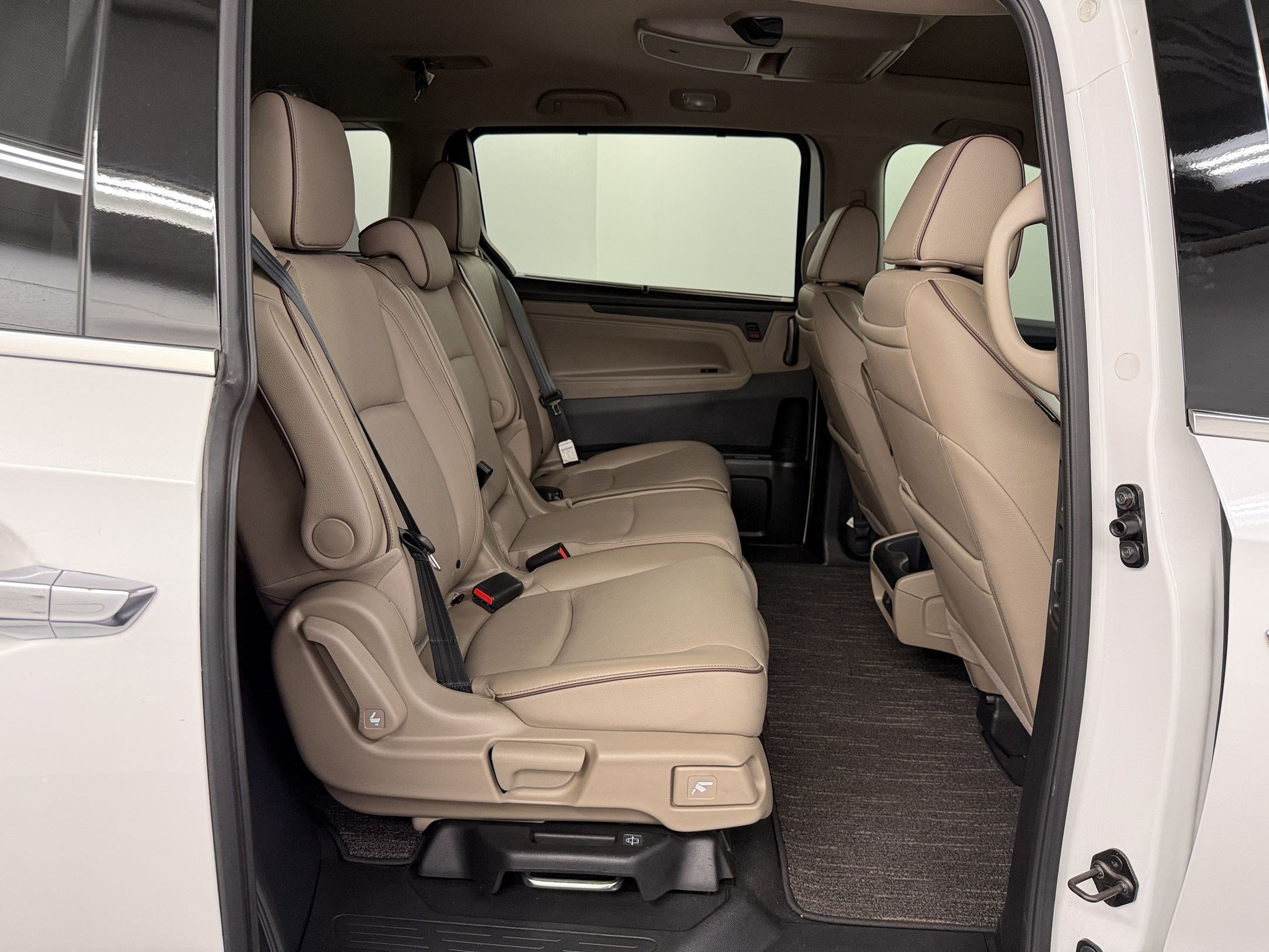 Certified 2024 Honda Odyssey Elite image 31