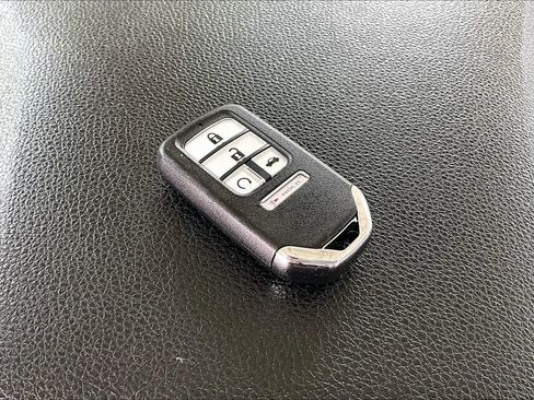 Used 2022 Honda HR-V EX image 32