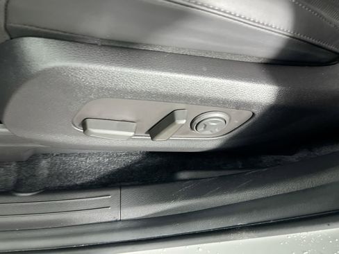 Used 2023 Kia Carnival SX Prestige FWD image 14