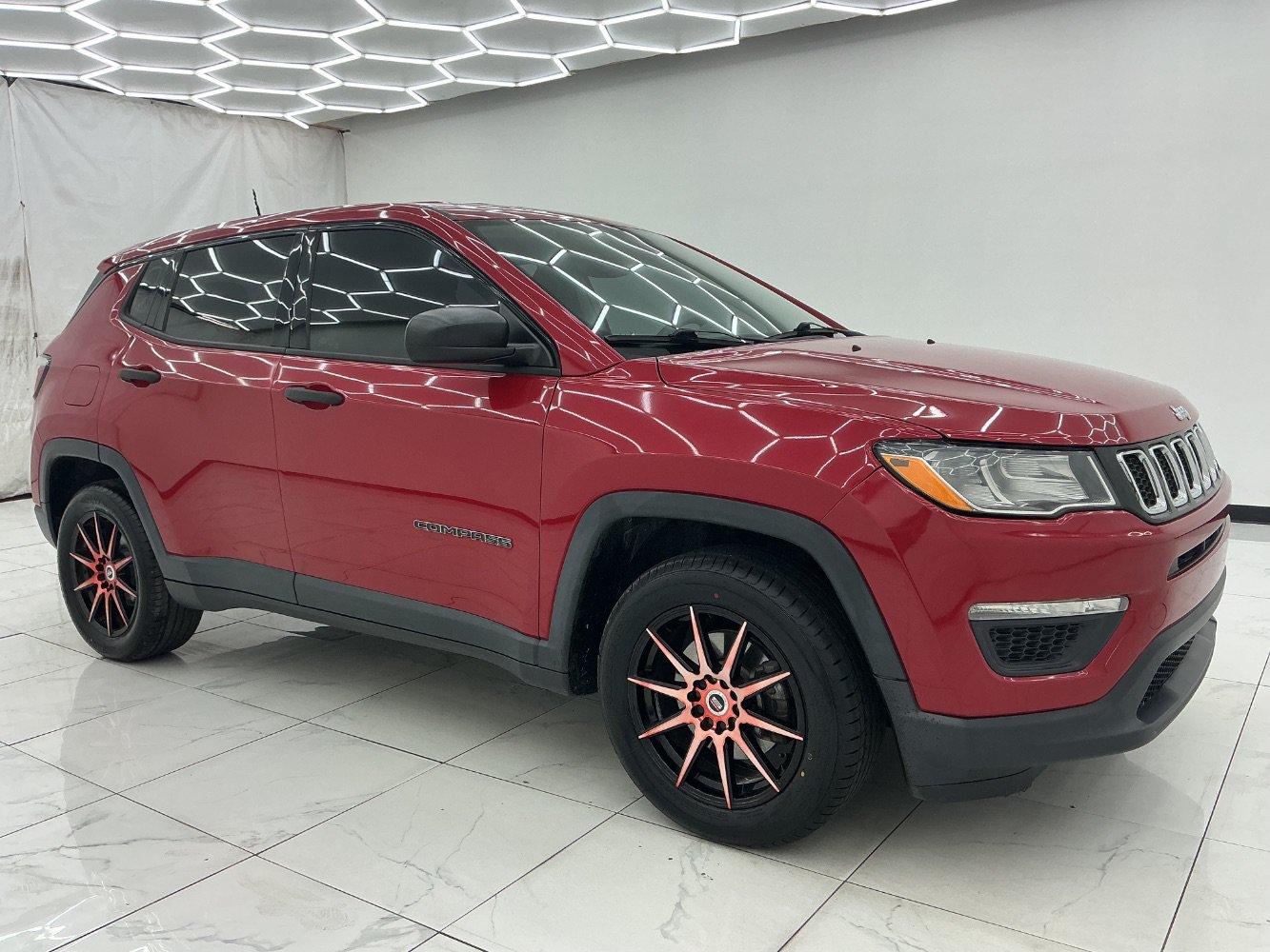 Used 2018 Jeep Compass Sport FWD image 7