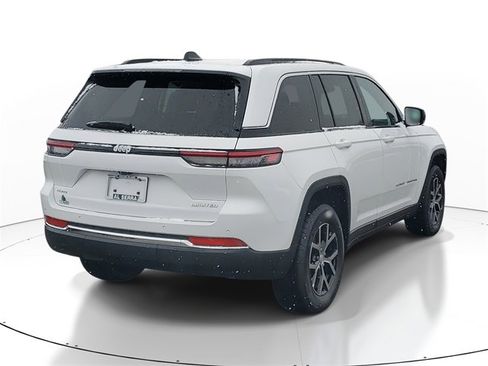 New 2025 Jeep Grand Cherokee Limited w/ Trailer Tow Package image 4