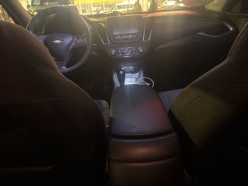 Used 2018 Chevrolet Malibu LS w/ LPO, Convenience Package 1 image 9